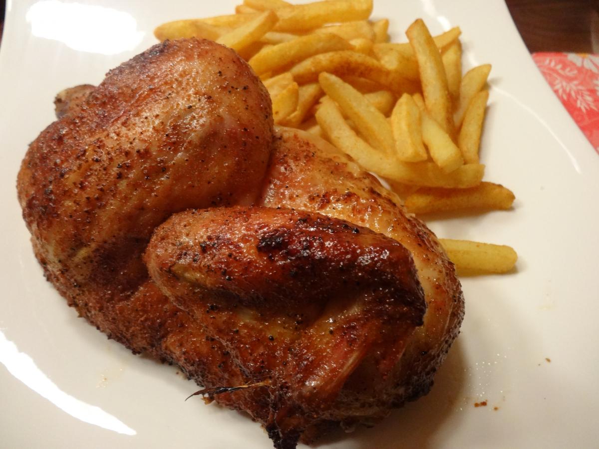 � H�hnchen mit Pommes